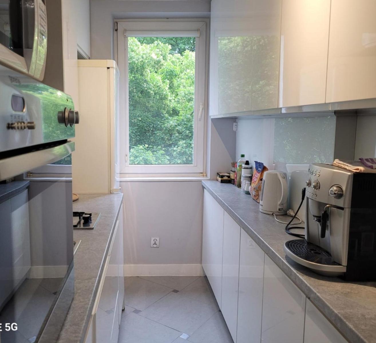 Apartament Bielany 3 Min From Metro With 5-Meals Per Day Diet Catering, Air Conditioning And Free Parking Warschau Buitenkant foto